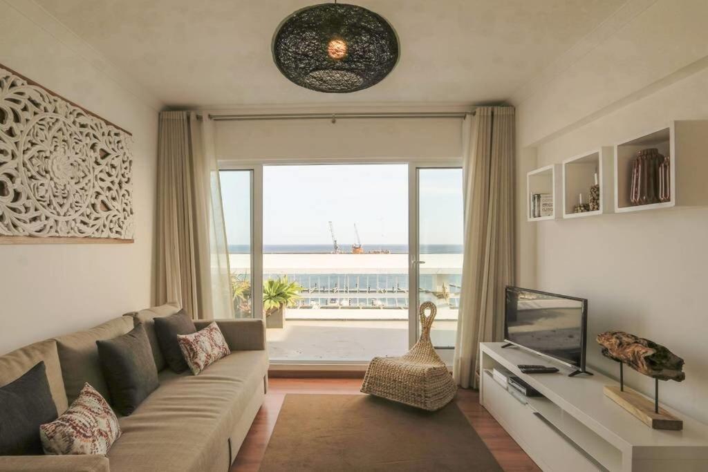 Guestready - Marina View Top Floor With Terrace Ponta Delgada Exterior foto