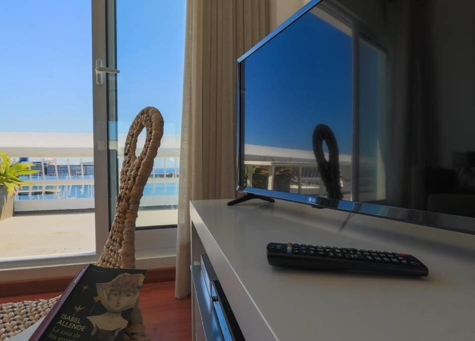 Guestready - Marina View Top Floor With Terrace Ponta Delgada Exterior foto
